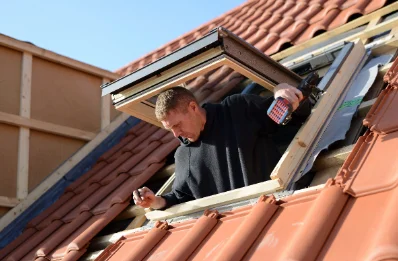 Pose de fenêtres de toit Velux à Kergrist-Moëlou